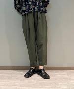 ストレッチポリエステル・マットタイプライター 細身シルエットパンツ