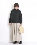 コットンサテン　タック衿ブラウス