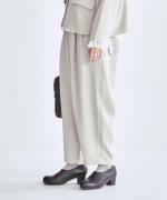 ソアパールコンパクト　テーパードパンツ