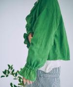 ソリトリネン③　フリルブラウス