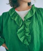 ソリトリネン③　フリルブラウス