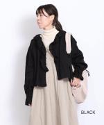 ソリトリネン③　フリルブラウス