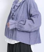 ソリトリネン③　フリルブラウス