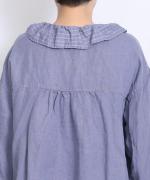 ソリトリネン③　フリルブラウス