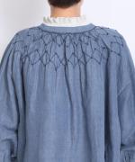 スモッキングコットンリネン　2wayブラウス