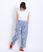 花柄プリント　パンツ