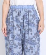 花柄プリント　パンツ