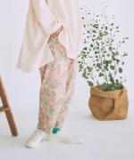 花柄プリント　パンツ