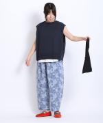 花柄プリント　パンツ