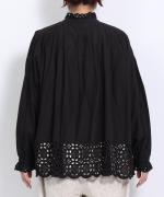 カットワークレース　ブラウス