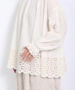 カットワークレース　ブラウス