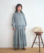 カットワークレース　ブラウス