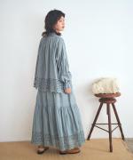 カットワークレース　ブラウス