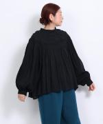 ハンド刺繍コットンモス　プルオーバー