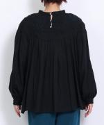 ハンド刺繍コットンモス　プルオーバー