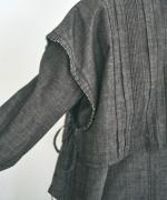 5ozコットンリネンスラブデニム　ベスト付プルオーバー