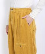 太畝コーデュロイ　9分丈パンツ