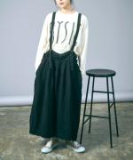 ソリトリネン①　吊りスカート