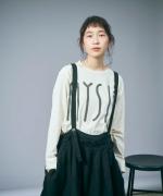 ソリトリネン①　吊りスカート