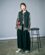 ソリトリネン①　吊りスカート