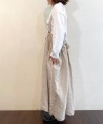 ソリトリネン①　吊りスカート