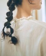 コットンリネンシアークロス　フリルプルオーバー