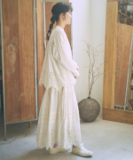 カットワークレース　ブラウス