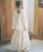 カットワークレース　ブラウス