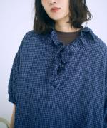 シャーリングチェック　フリルブラウス