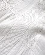 コットンリネンボイルレース　ブラウス