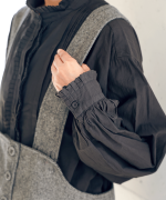 ふわふわコットン　タックフリルブラウス