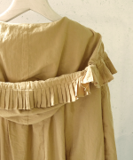 ふわふわコットン　フリルフードプルオーバー