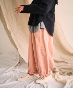 ソリトリネン①　フリルワイドパンツ