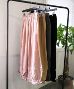 ソリトリネン①　フリルワイドパンツ