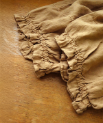 ソリトリネン①　フリルワイドパンツ