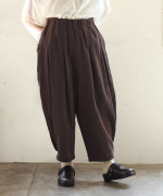 ソフト細コーデュロイ　コクーンパンツ