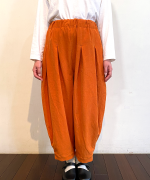 ソフト細コーデュロイ　コクーンパンツ