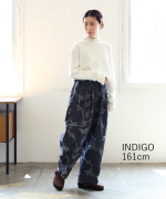 幾何学ジャガード　パンツ