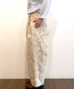 幾何学ジャガード　パンツ