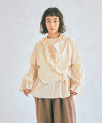 ふわふわコットン　フリルレイヤードブラウス
