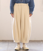 スラブヤーンデニム　タックパンツ