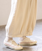 スラブヤーンデニム　タックパンツ