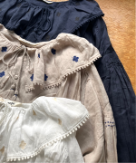 カディコットン刺繡　ブラウス