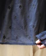 カディコットン刺繡　ブラウス