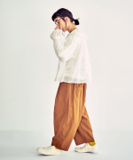 カディコットン刺繡　ブラウス