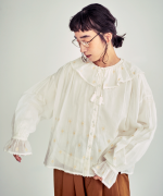 カディコットン刺繡　ブラウス