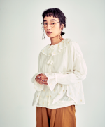 カディコットン刺繡　ブラウス