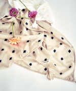 カディコットン刺繡　ストール