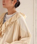 コットンリネンツイルキャンバス　フリルカラーブラウス