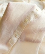 ラミーテンセルツイル　サイドリボンブラウス